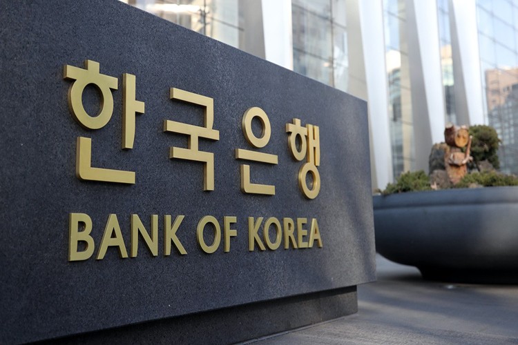 Güney Kore de faiz artırımına gitti