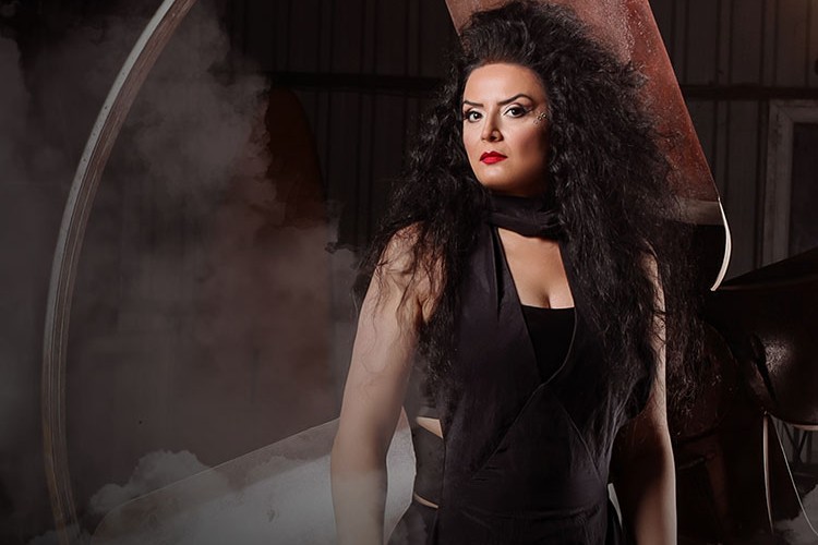 Gülşah Tanrıöver acılarını şarkı yaptı