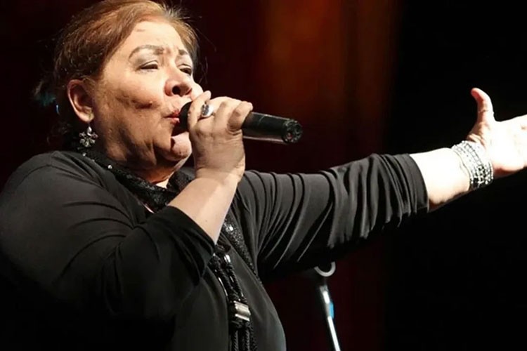 Ünlü popçu Banu Kırbağ yaşamını yitirdi