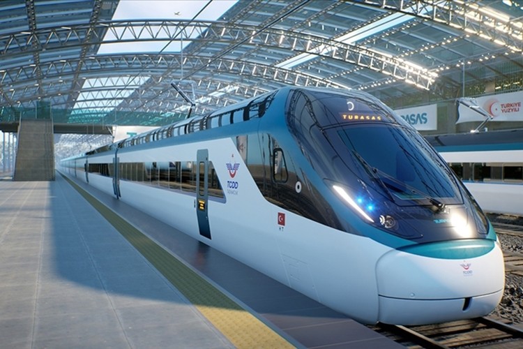 Milli elektrikli hızlı tren rekorunu yeniledi