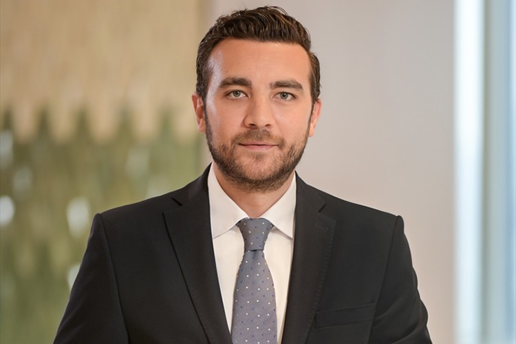 Akbank Tamamlayıcı Sağlık Sigortası işlemlerini mobile taşıdı