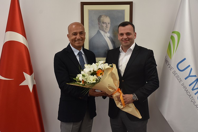 UYMSİB Yönetim Kurulu Başkanı Hamdi Taner görevi devraldı