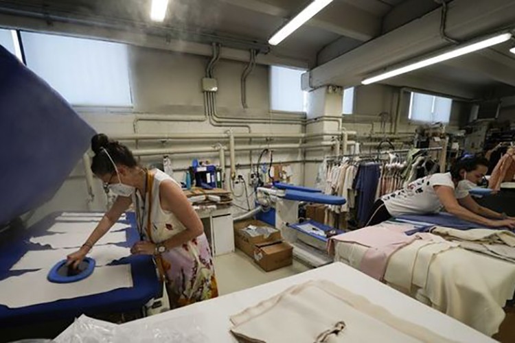 Avrupa'da asgari ücretli daha rahat yaşıyor