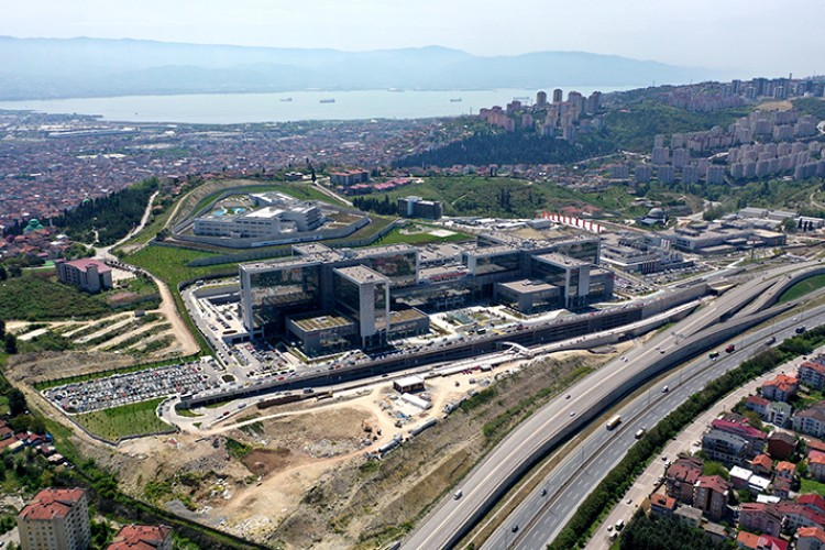 Kocaeli Şehir Hastanesi bölgenin "sağlık üssü" olma yolunda