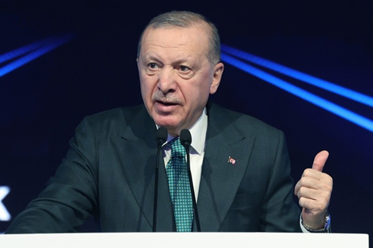 "Asgari ücrette işverenler elini taşın altına koysun"