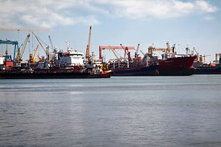 Desan'a Romanya'dan stratejik davet