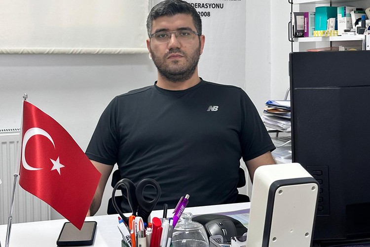 Mersin'de aile hekimine bıçak çekildi