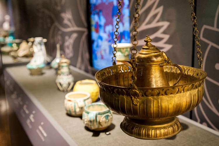 Çini Motiflerinin İzinde Bir Kültür ve Tarih Yolculuğu