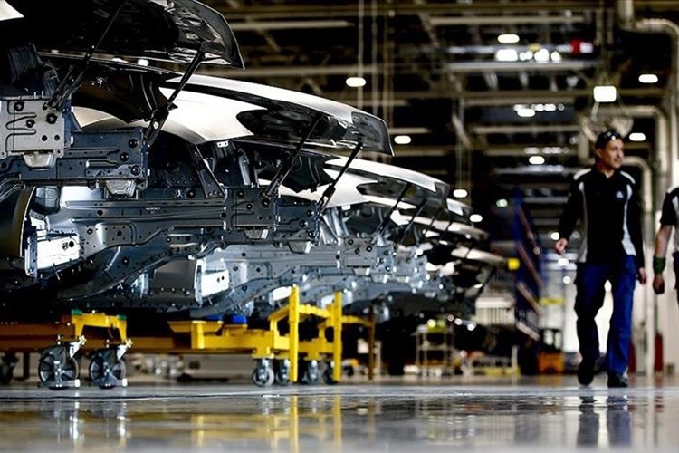 Alman otomotiv sektörünün ekonomiye güveni yeniden azaldı