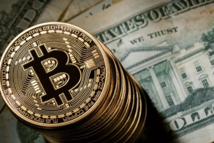 Bitcoin 70 bin doları test etti