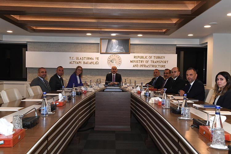 Egeli ihracatçılar çözüm arıyor