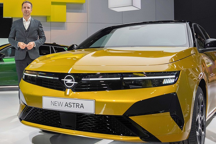 Opel, Brüksel Otomobil Fuarı'nın odağı oldu!