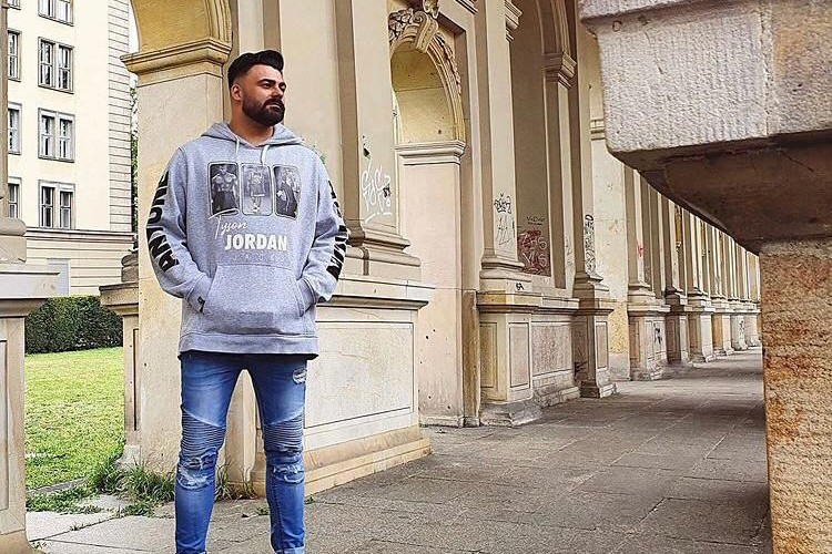 Kasan'dan ayrılık şarkısı