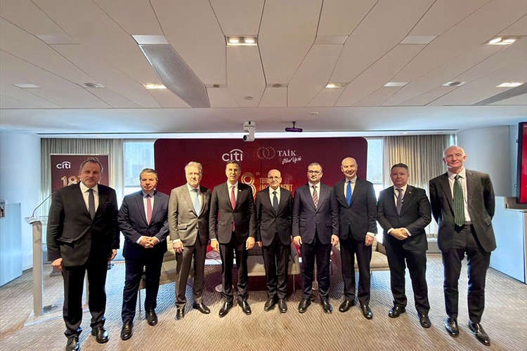 "Türkiye, makroekonomik temellerini güçlendirme yolunda"