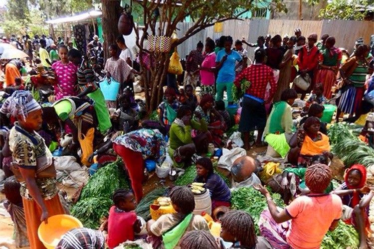 Key Afer, Afrika'da bir kabile pazarı