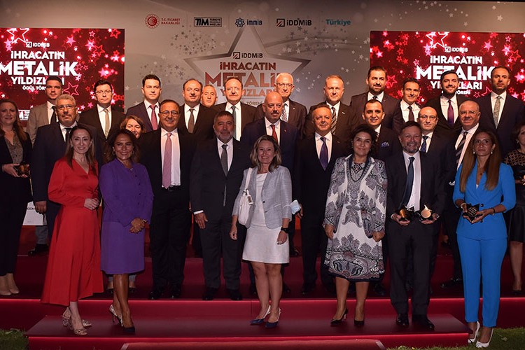 İhracatın 'Metalik Yıldızları' ödüllerini aldı