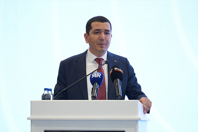 Ayakkabıda açık 275 milyon doların üzerine çıktı