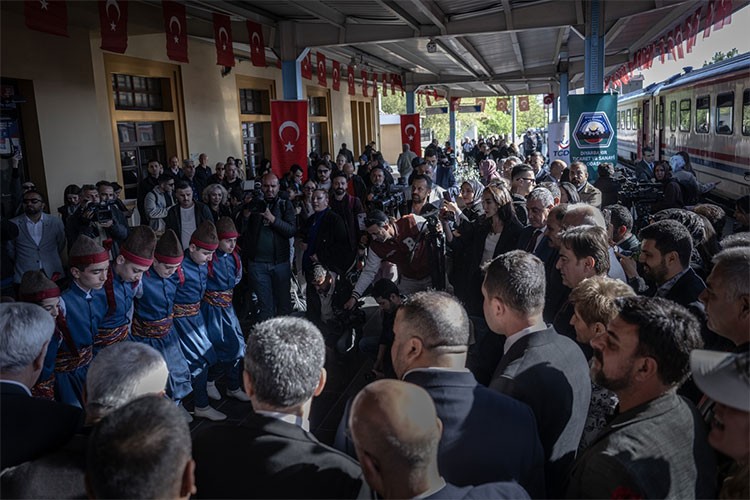 "Turistik Diyarbakır Ekspresi" sezonun ilk seferini tamamladı