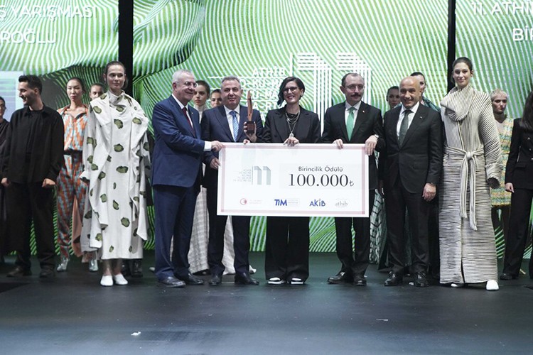 Tasarım Yarışması'nda Ödüller Sahiplerini Buldu