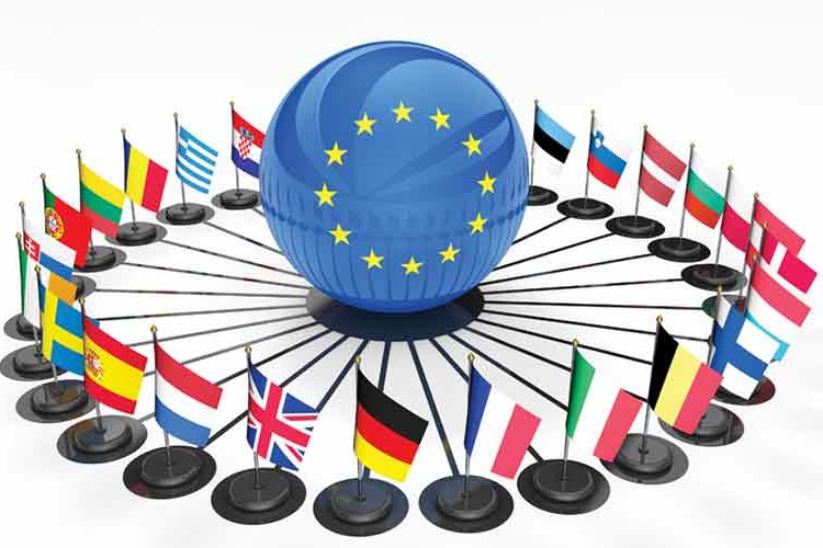 AB'den Polonya ve Macaristan'a tepki