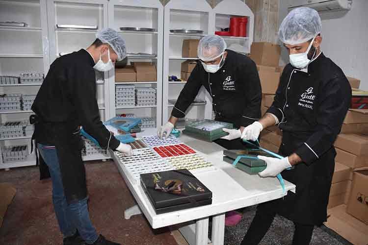 KOSGEB desteğiyle, ürettiği çikolatayı ihraç ediyor