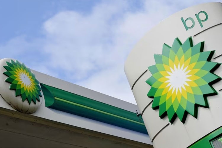 bp'nin karı üçüncü çeyrekte yüzde 30 düştü