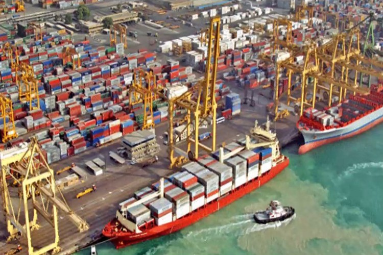 Rota BAE'ye döndü...