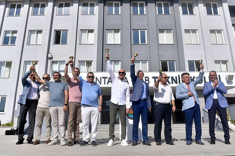 Antalya OSB Teknik Koleji'nde ilk ders zili çaldı