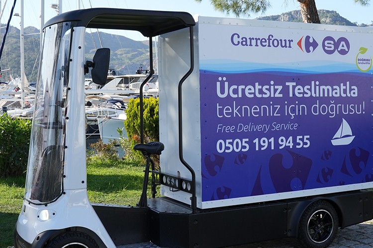 CarrefourSA tekne marketi Mavi'yle yaz sezonunu açtı