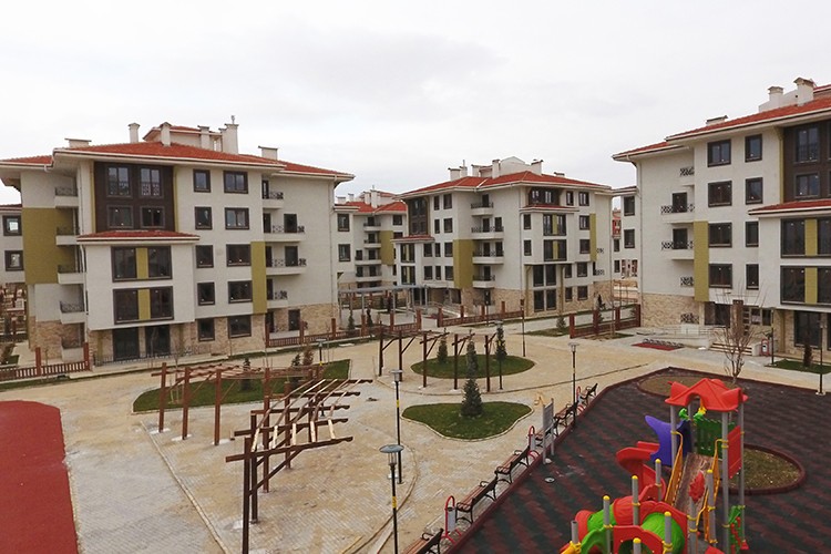 TOKİ'den istihdama katkı