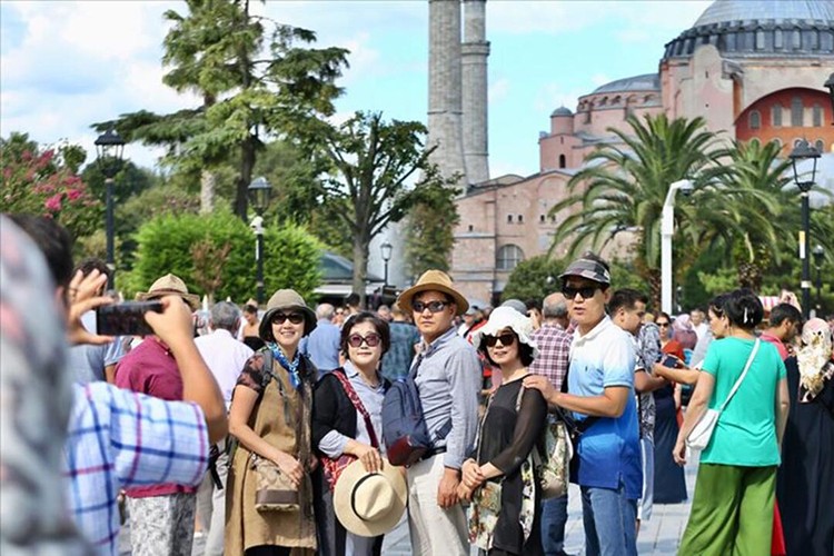 İstanbul'a gelen turist sayısı %47 azaldı