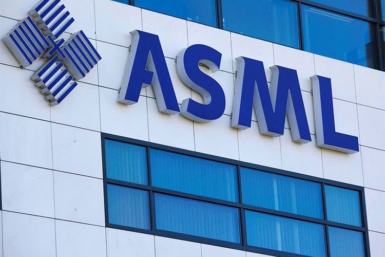 Çip tedarikçisi ASML, beklentilerin üzerinde sipariş açıkladı