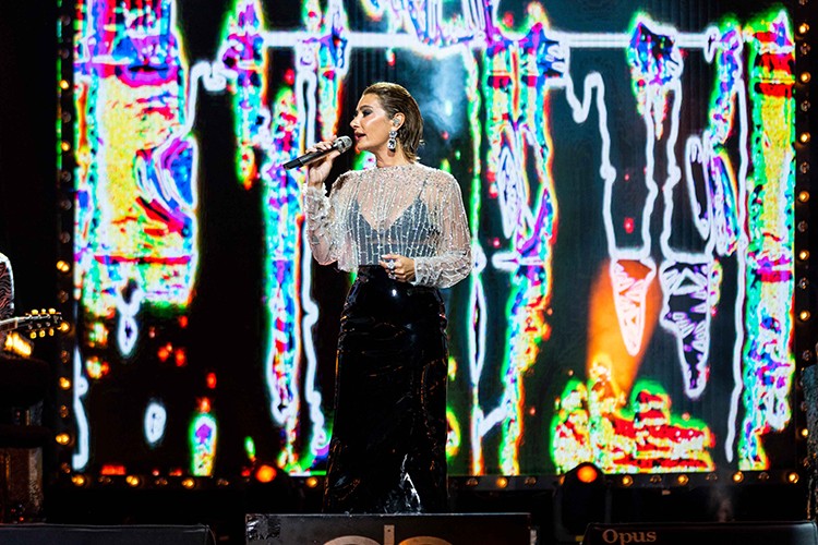 Sıla'dan Harbiye'de hem konser hem dijital sanat