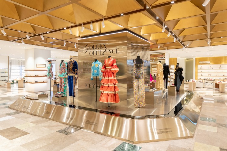 GOLDEN OPULENCE SERGİSİ BEYMEN ZORLU CENTER'DA