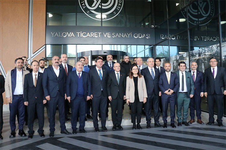 Şimşek, Yalova'da iş insanlarıyla bir araya geldi