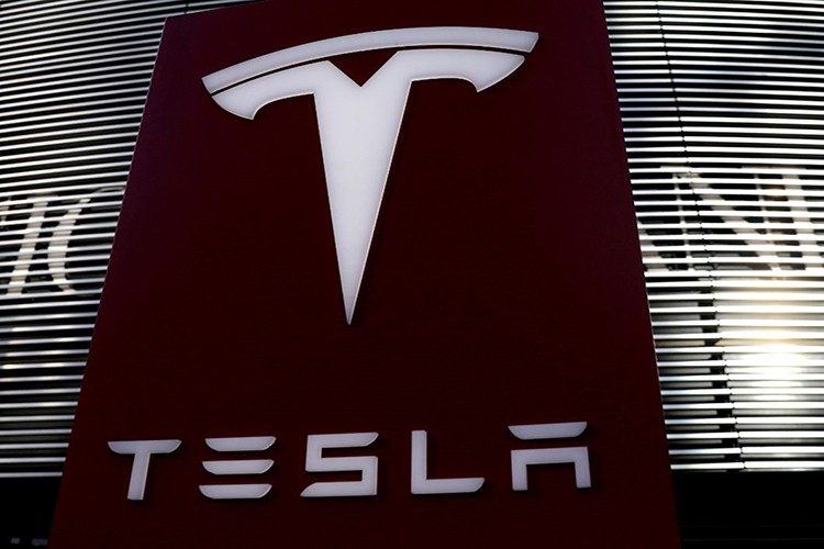 Tesla'dan ilk çeyrekte rekor kar