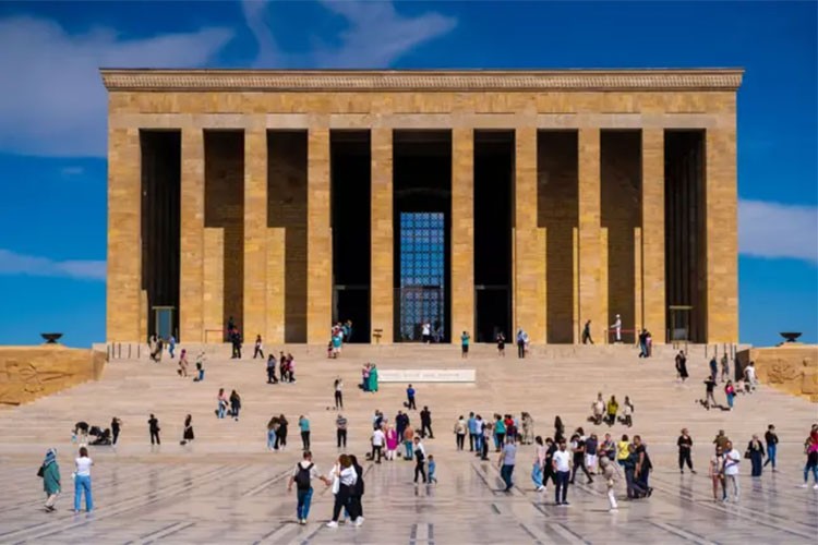 Anıtkabir, 2024'te 6 milyon 550 bin 480 ziyaretçiyi ağırladı