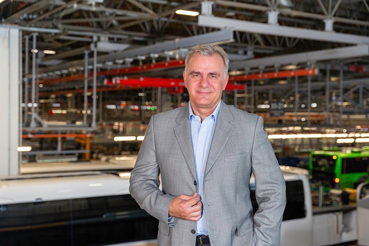 Otobüs Üretimindeki Gücü Yıllara Meydan Okuyor