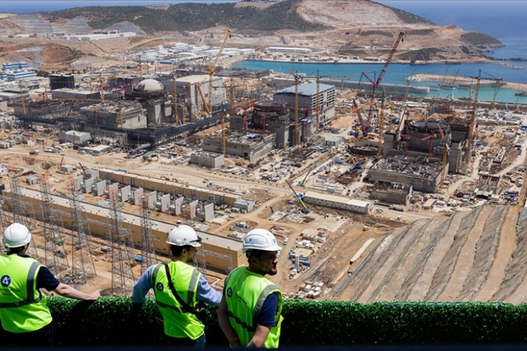 Akkuyu NGS'nin 2. ünitesinin türbin binasında iki gezer köprülü vincin kurulumu tamamlandı