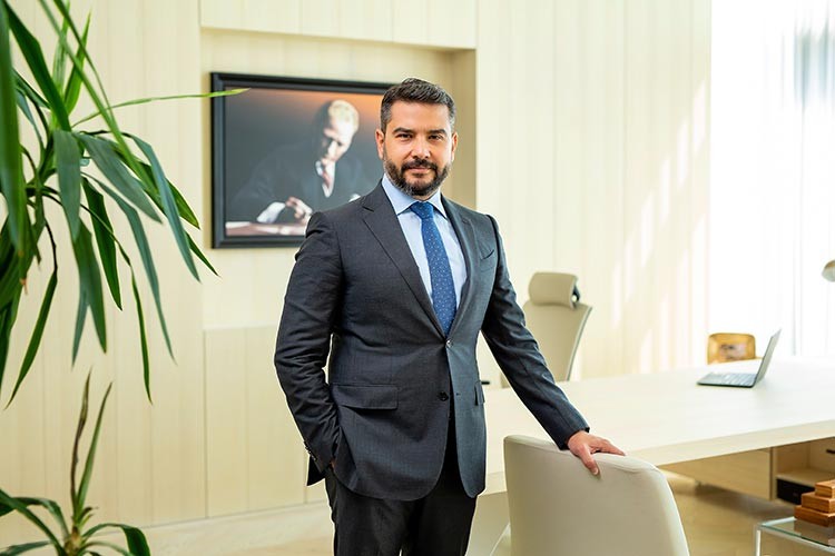 Avrupa'nın 8. müteahhitlik şirketi oldu