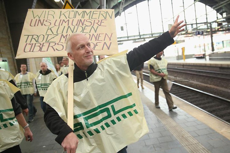 Almanya'da makinistler bugün uyarı grevine gidecek