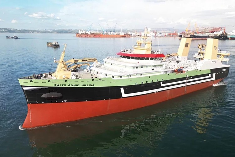 111 metrelik gemi hizmete girdi