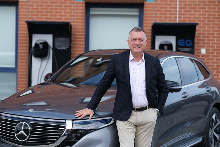 "25'i minimum elektrikli araç olacak diye bir hedefimiz var"