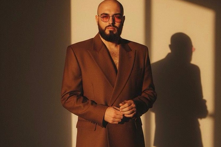 Emre Altınok'tan yılın son projesi