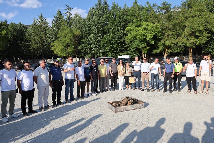 Quick Sigorta iki teker tutkunlarını Bucak'ta buluşturdu