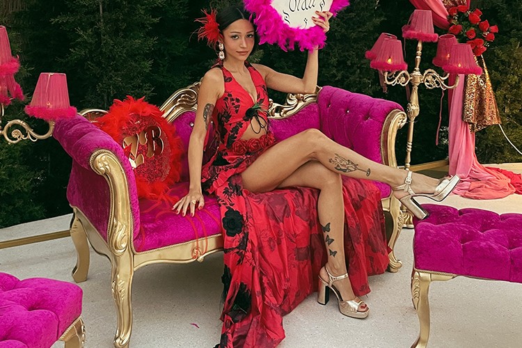 Roman havası ile 30 yaşına girdi