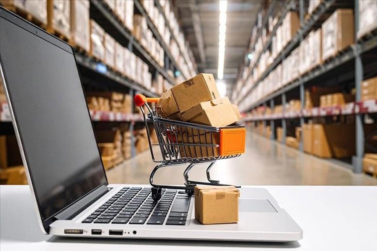 e-ticarete kişi başı 276,7 dolar harcandı