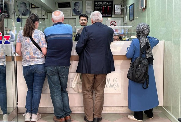 Dolar/TL 33,96 seviyesinden işlem görüyor