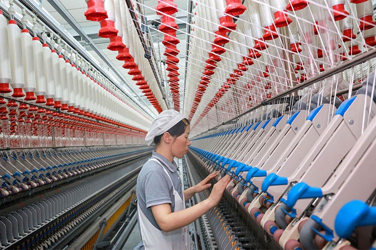 Çin'de sanayi şirketlerinin karları kasımda yüzde 8,4 azaldı