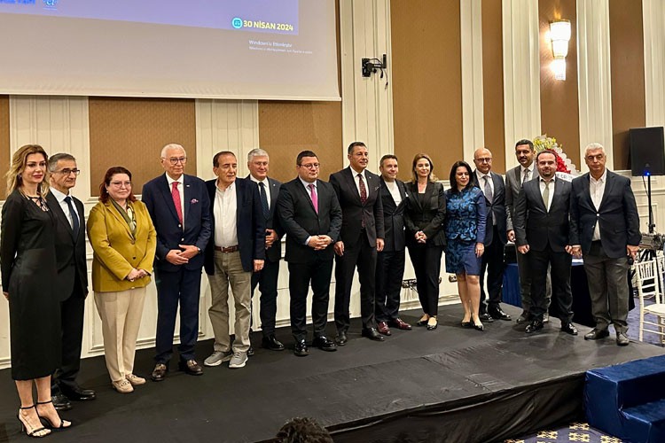 Quick Sigorta'nın Sigortalı Kentsel Dönüşüm Projesine YAPDER'den anlamlı ödül